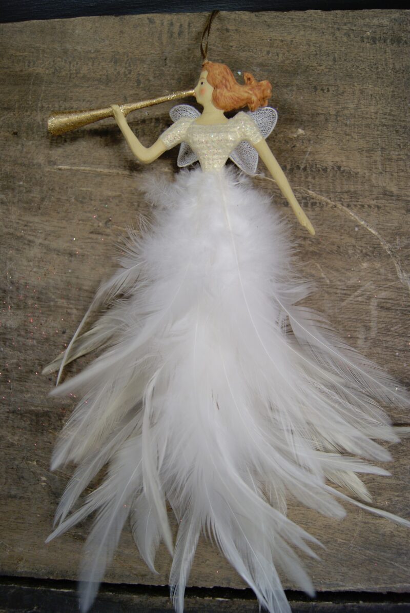Flying Fairy Trump pearl whit
