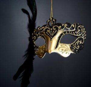 Mask Mini w Feather 10CM