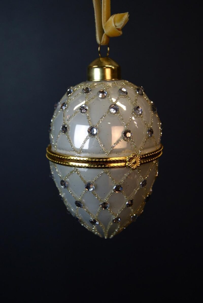 Glass Egg Box White