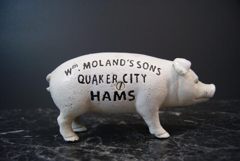 HAMS Standing Pig Bank