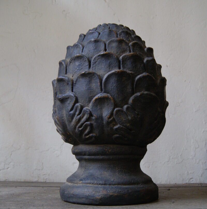 Pinecone Large OC