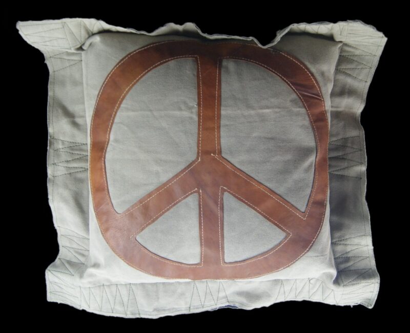 Cushion Peace - Image 2