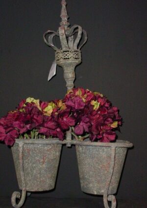 Metal Crown Planter