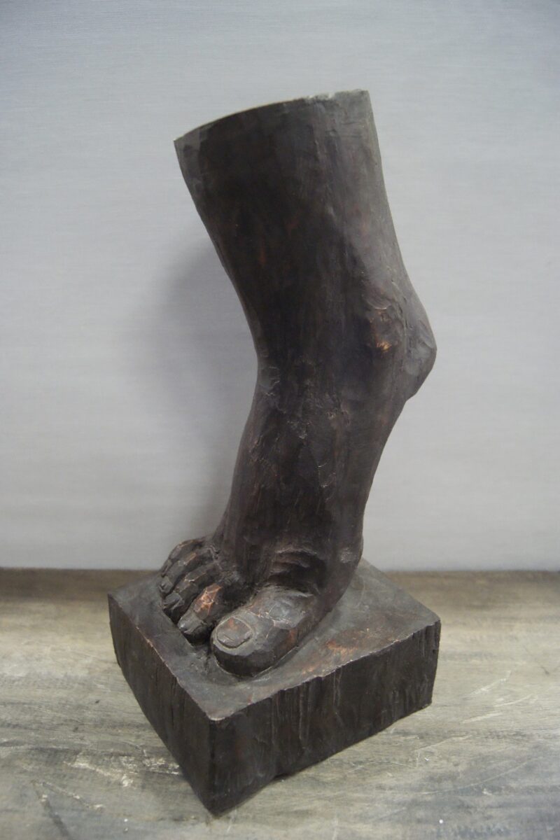 Foot On Stand DWD
