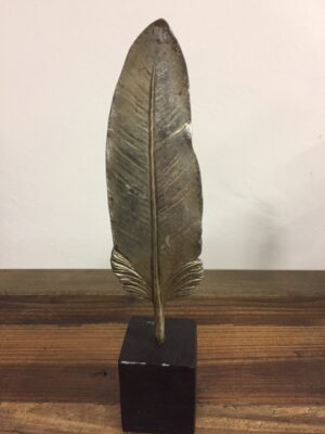 Feather "B" Sla/Blk Stand