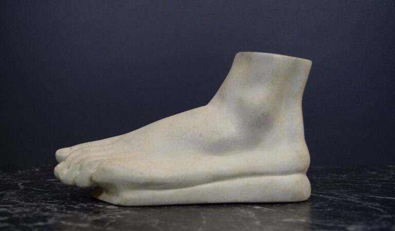 Girls Foot