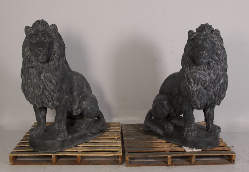 Big Sitting Lion (set of 2)