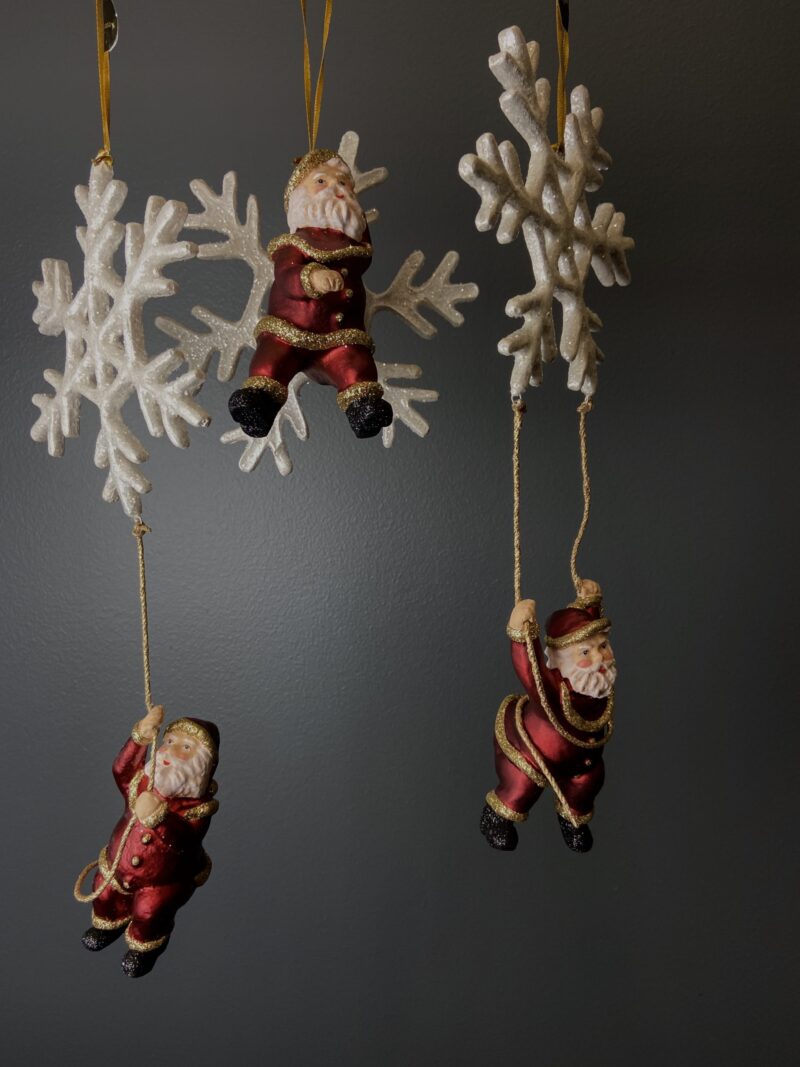 Santa w/ snowflakes