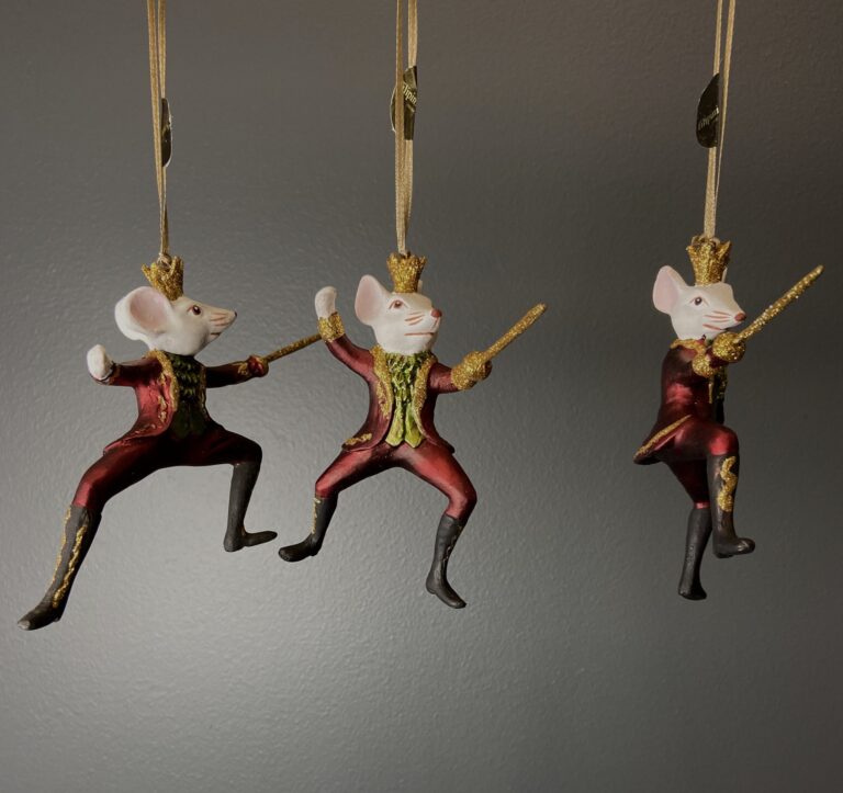 Mouseketeer A/3