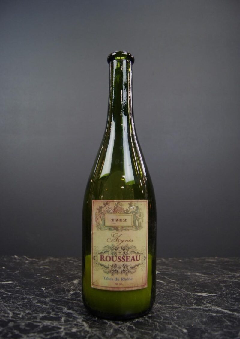 Wine bottle rosseau