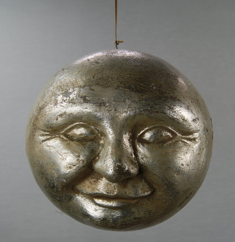 Moonface orn Silver ant