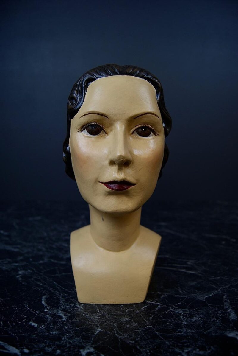 Lady Amelia Big Painted Brown Eyes