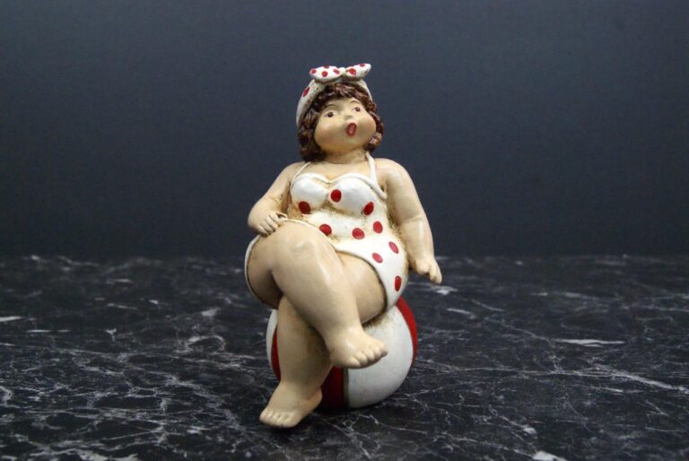 Betina Xleg white red polkadots Ant