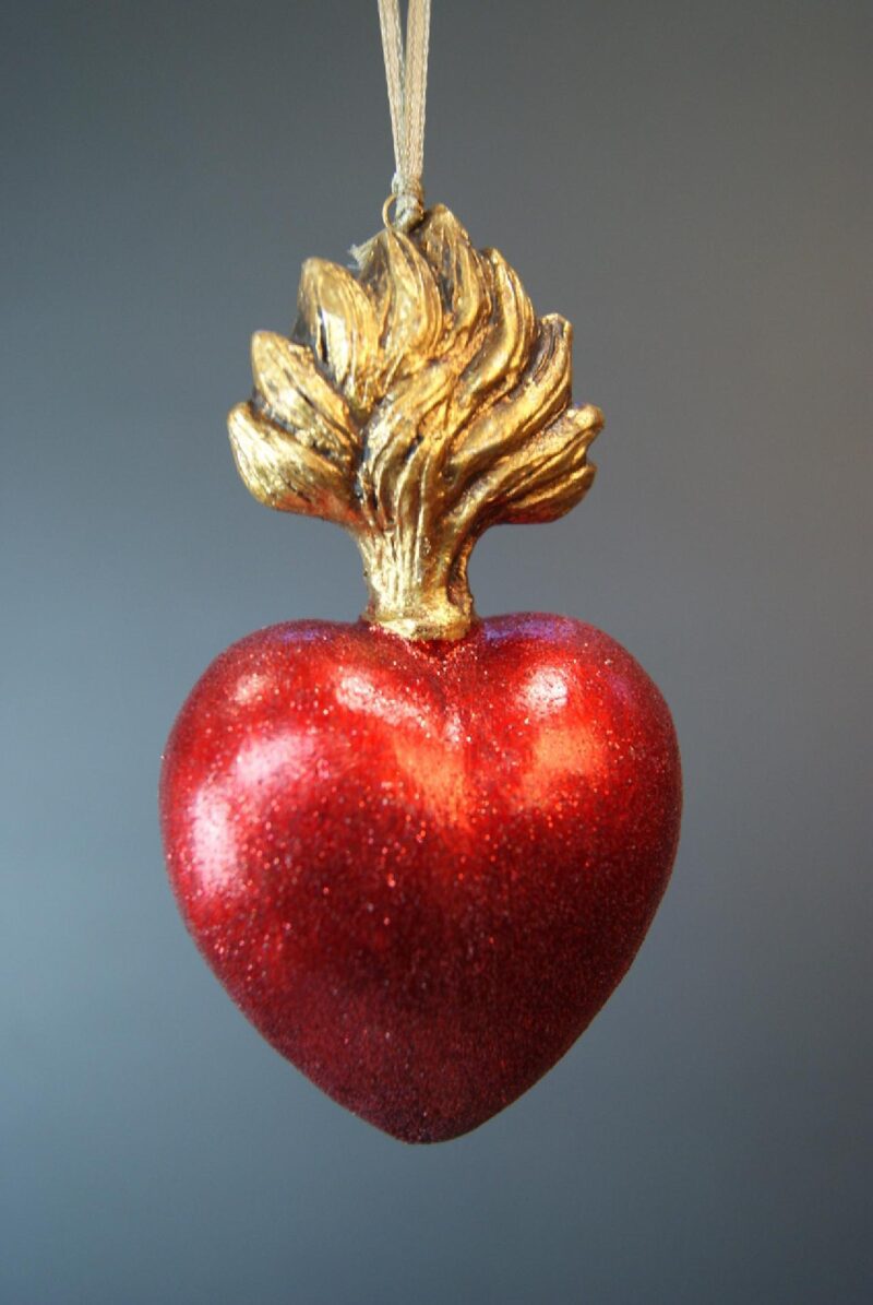 Heart w/ flame on top Red glits and GL Ant