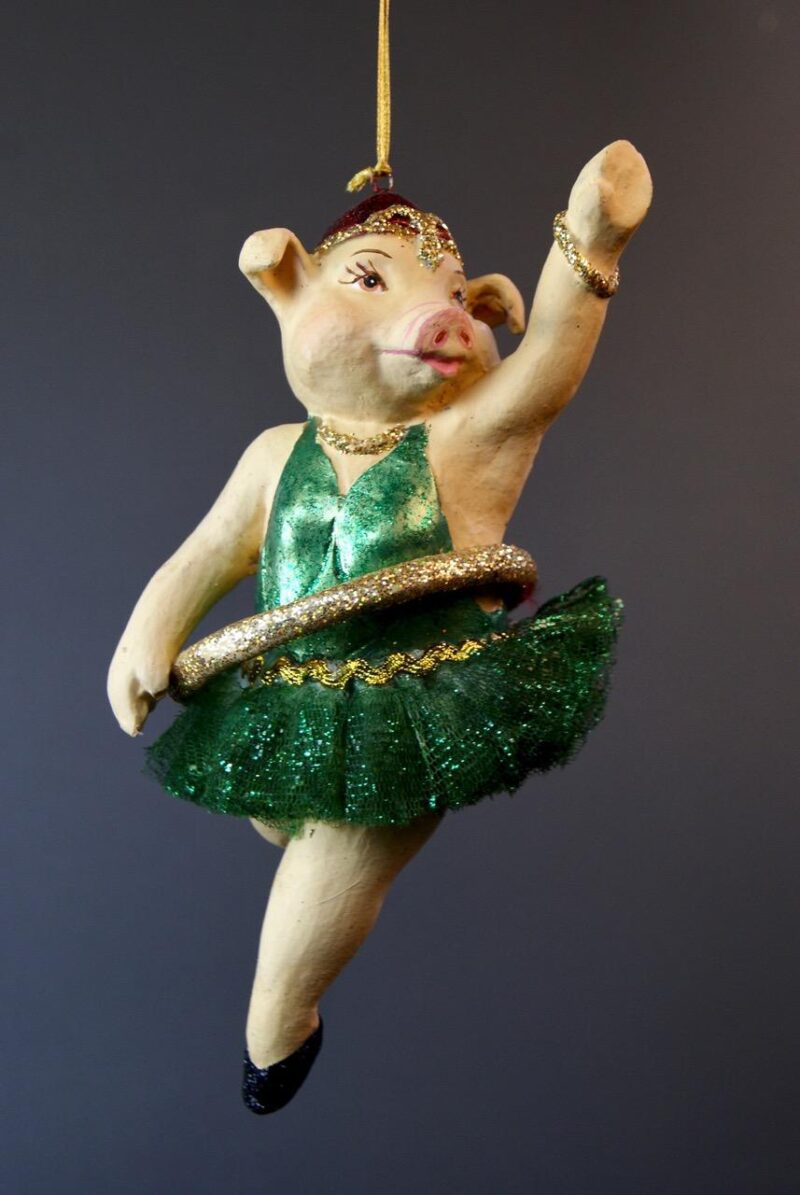 Pig in hoop Sat Green w/ glits and fab skirt