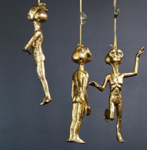 Aliens Ballet pose A/3 Gold Blk Eyes