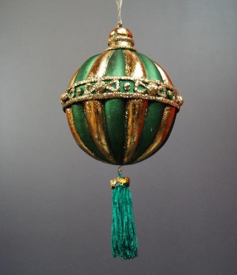 Linear Pattern orn Green & GL w/ tassel