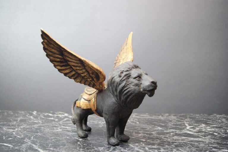 Winged Lion Tabletop Black Gold wings and Saddle