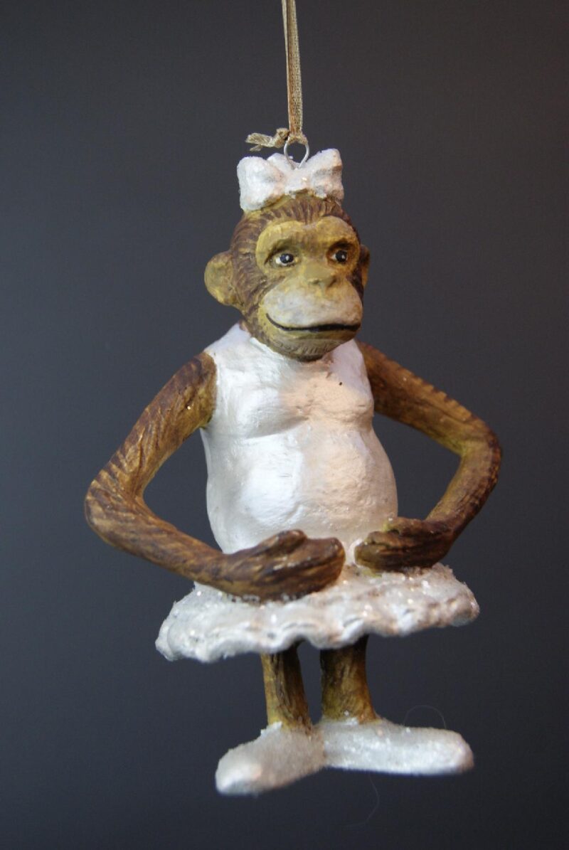 Monkeyrina Pearl White Outfit with Glits