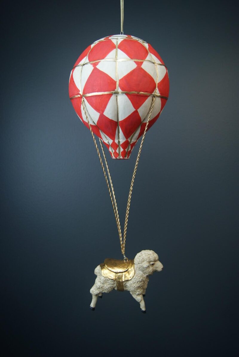 Lamb w Saddle w Med Air balloon Red/White Ant Pattern