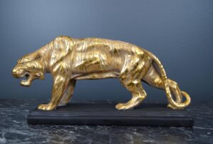 Gorilla Face tiger Tabletop Black gold
