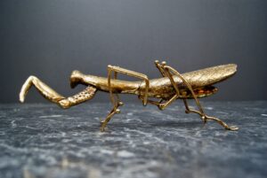 L8.5" Golden Mantis