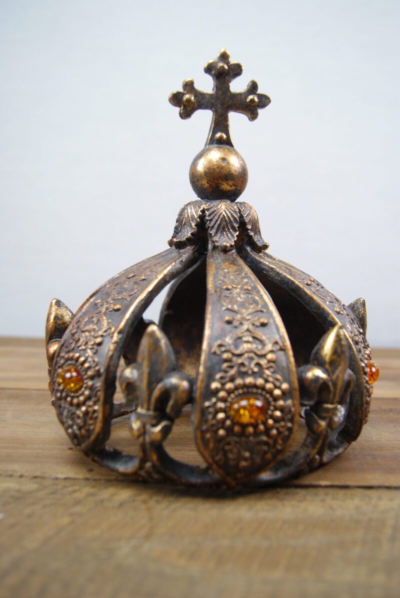 10" Crown