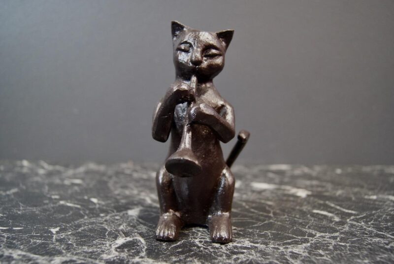 Cat w Flute