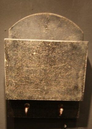 LETTER HOLDER