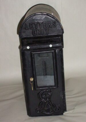 Mail Box Black Ant Rust