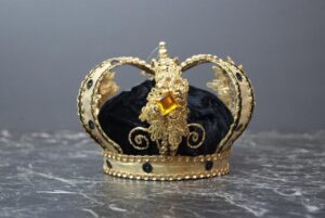 Crown Orn