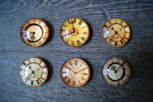 Magnets Clock S/6