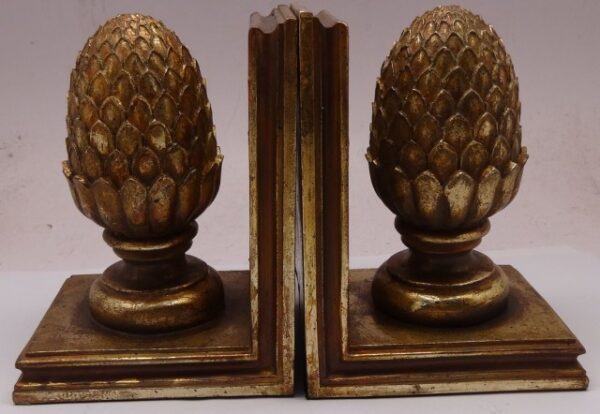 Pinecone Bookend