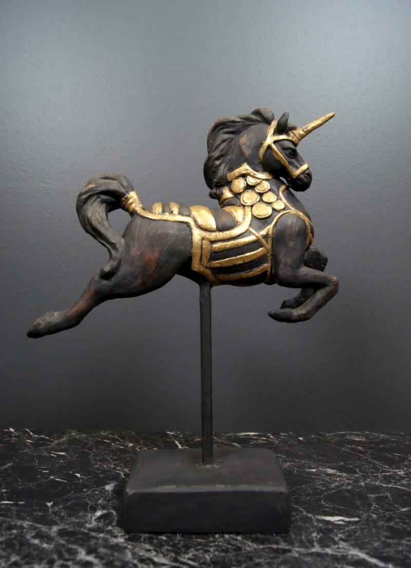 Unicorn Tabletop Black GL Antique Dist