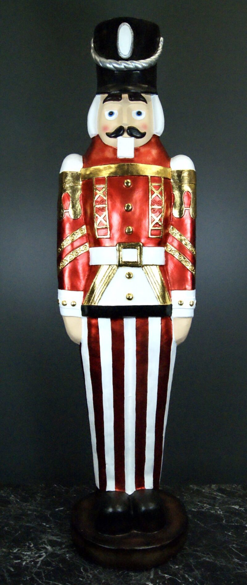 Nutcracker XL satin red glitter