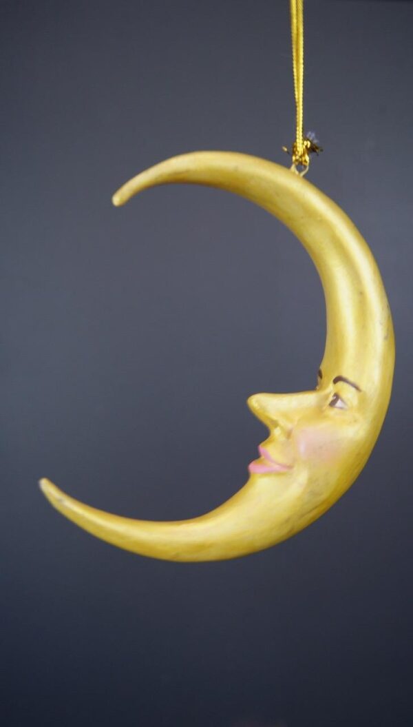 "Crescent Moon 4.5""Small Yl"