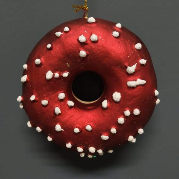 Doughnut "E" red white