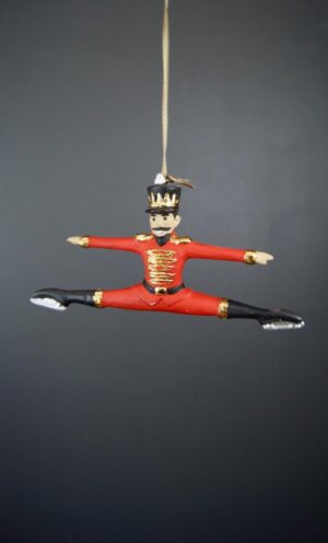 Splitting Nutcracker Red GL
