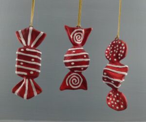 Candy orn prada red with circle white glits details a/3