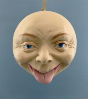 Small moonhead tounge out skintone ant