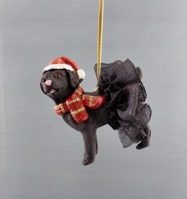 Beagle orn black finish & red scarft fabskirt