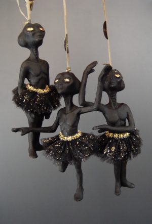 Ballerina Alien A/3 w/ skirt Black