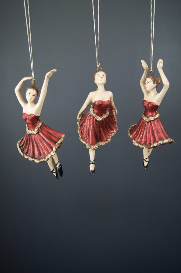 Ballet dancer S/3 ant read leaf