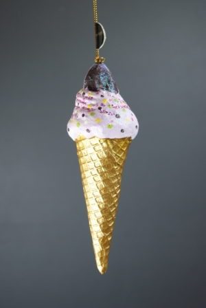 Icecream "B" Orn violet glits