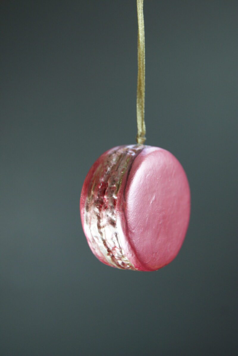 Macarons orn Metallic Pink