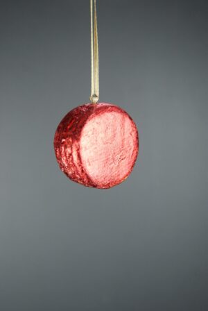 Macrons orn Red leaf