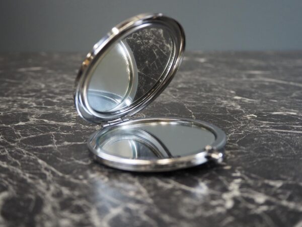 Butterfly Compact Mirror - Image 2