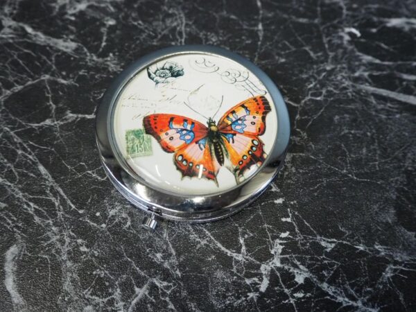 Butterfly Compact Mirror - Image 4
