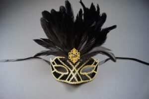 Mask w Feather