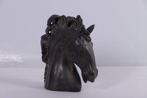 Arion Horse Head Aged black stone